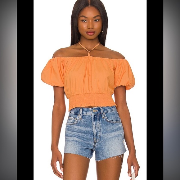 ASTR The Label Aldrin Puff Sleeve Smocked Crop Top in Melon Orange Size Medium - Picture 1 of 4